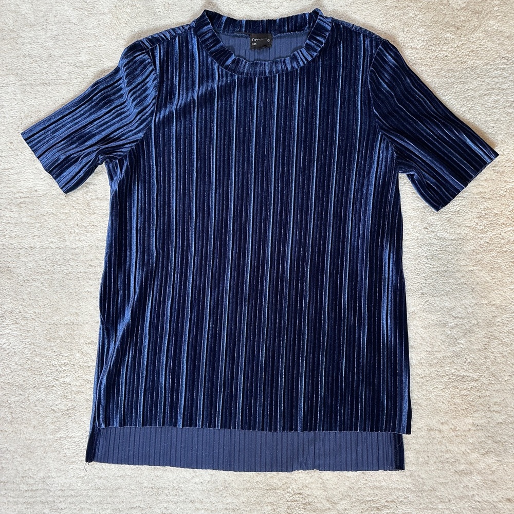 Blue velvet shirt